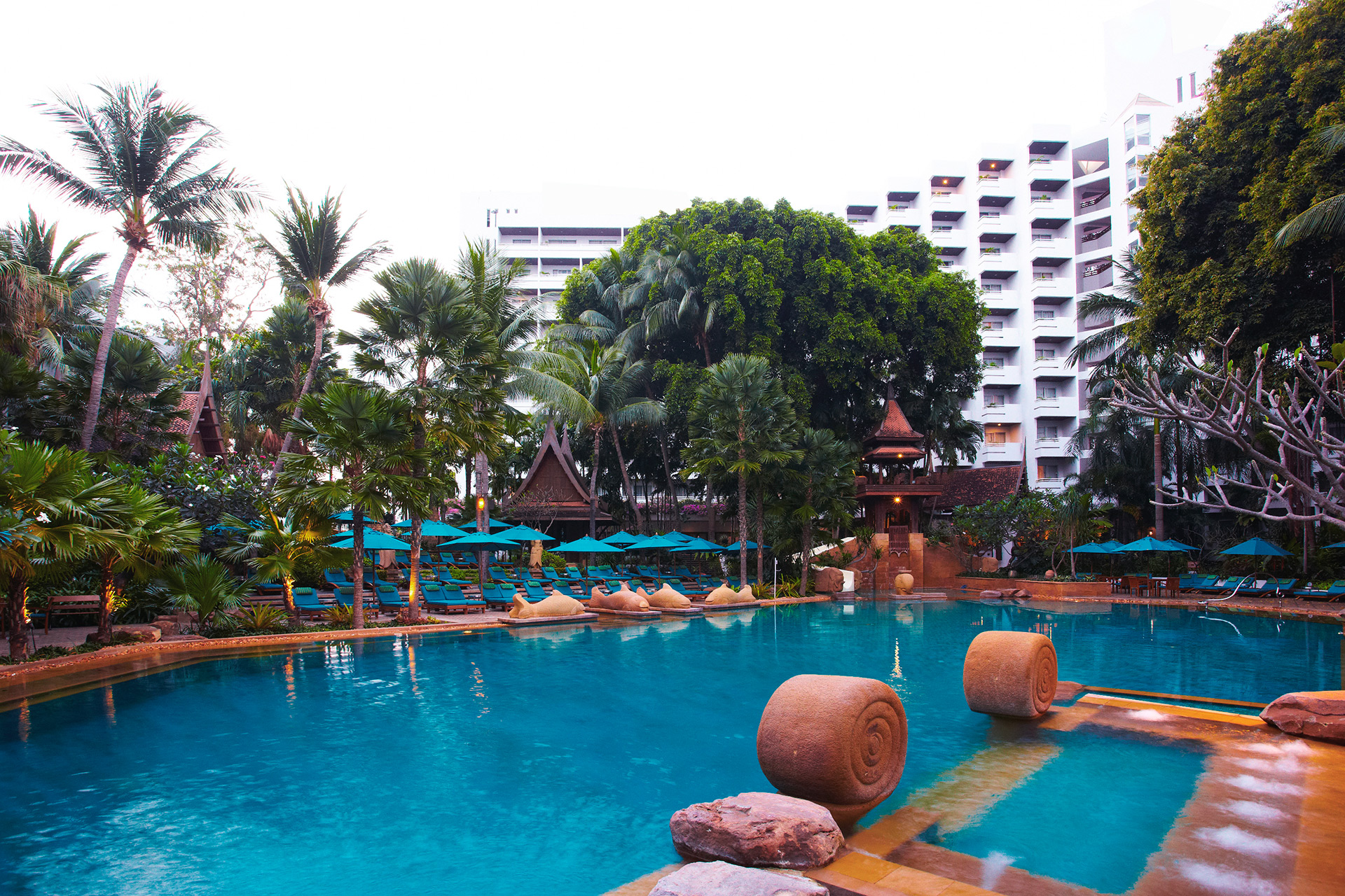 Avani pattaya resort spa 5